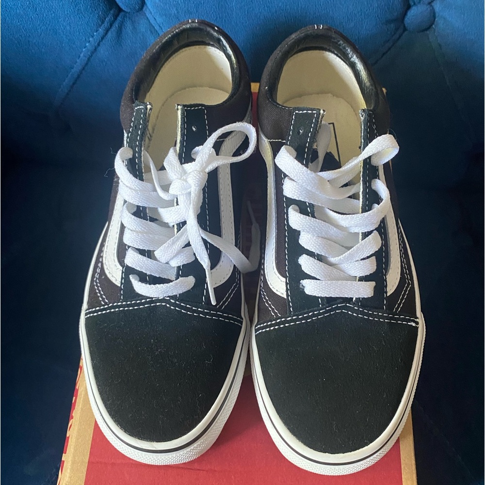 Vans Old Skool black and white size 5.5